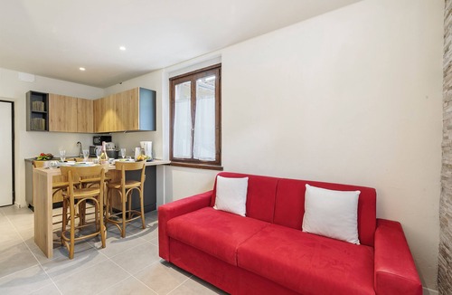 Torbole sul Garda Apartment | Appartamento 30 NODI Torbole 2min walk to Lake, Torbole sul Garda, Italy
