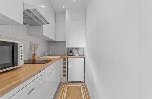 California - Pezou Apartment | Appartement à Cannes