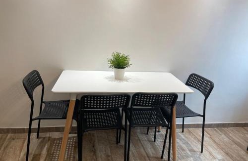 8th Arrondissement Apartment | Appartement 13008 bord de mer