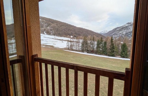 Arvieux Apartment | Appartement 3 pieces 6 personnes, 2 chambres, wifi fibre gratuit, piscine l'été et au pied des pistes l'hiver