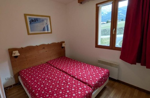 Arvieux Apartment | Appartement 4 pièces pour 6-8 personnes, 2 chambres, 1 cabine, 2 canapés-lit double dans le salon, au pied des pistes et piscine l'été, wifi fibre