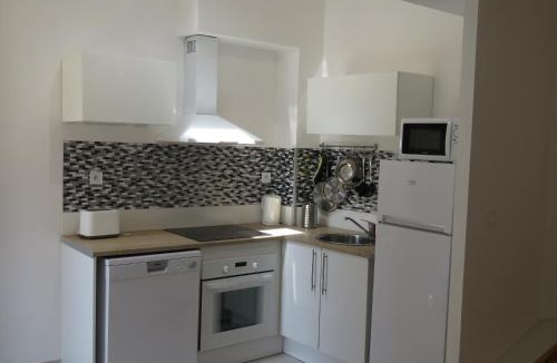 Saint-Gilles Apartment | Appartement centre historique avec Terrasse au porte de la Camargue