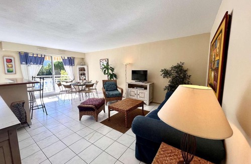 Saint-Raphael Apartment | Appartement Confort 4 Pers, Proche Plage et Centre, Parking Inclus - Saint Raphaël - FR-1-226A-46