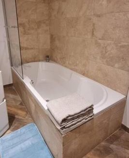 Lambesc Apartment | Appartement Confortable & Lumineux