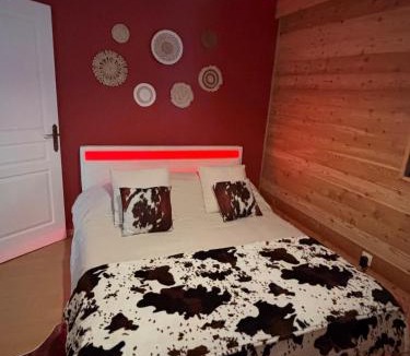 Guillestre Apartment | Appartement cosy entre lacs et montagnes