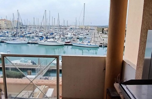 Frontignan Apartment | Appartement cosy vue port - 4 pers. - FR-1-785-17