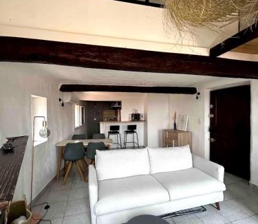 Grasse Apartment | Appartement Duplex Lumineux au Centre de Grasse