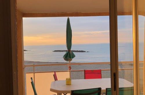 Valras-Plage Apartment | Appartement Front de mer