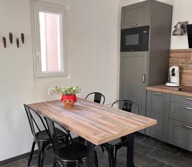 Quartier des Espesses House | appartement indépendant avec jardin privé