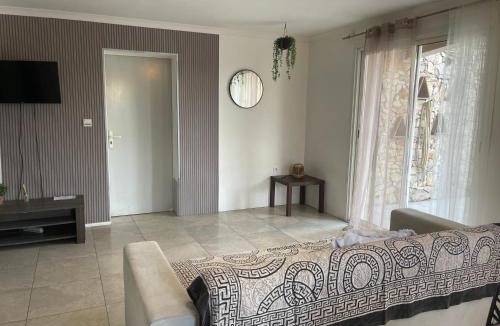 Les 3 Ponts Apartment | Appartement Nîmes A