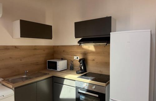 Cuxac-dʼAude Apartment | Appartement plein de charme à 7 min de Narbonne