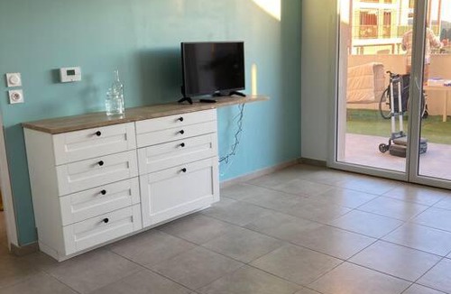 La Fare-les-Oliviers Apartment | Appartement RDC avec parking privé