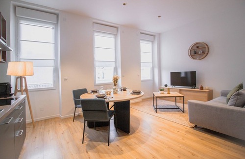 Baille Apartment | Appartement Sainte-Cécile 11