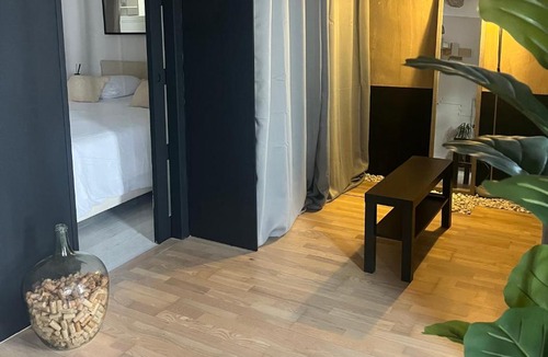Cadenet Apartment | Appartement spacieux