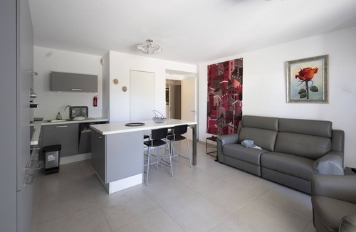 Carry-le-Rouet Apartment | Appartement T Avec Jardin 5 Minutes du Port de Carry le Rouet et la mer
