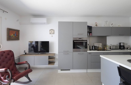 Carry-le-Rouet Apartment | Appartement T Avec Jardin 5 Minutes du Port de Carry le Rouet et la mer