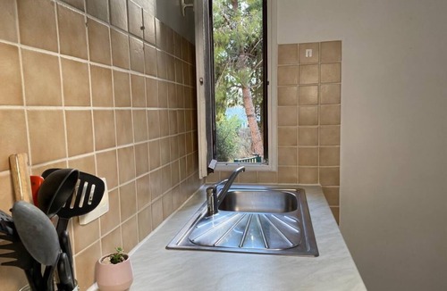 Balaruc-les-Bains Apartment | Appartement T1 Idéal Curistes