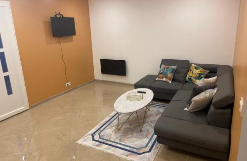 Drap Apartment | Appartement T3 dans une villa au calme