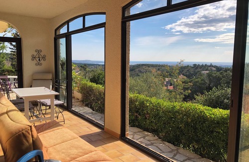 Treilles Apartment | Appartement vue sur mer Avec Jacuzzi