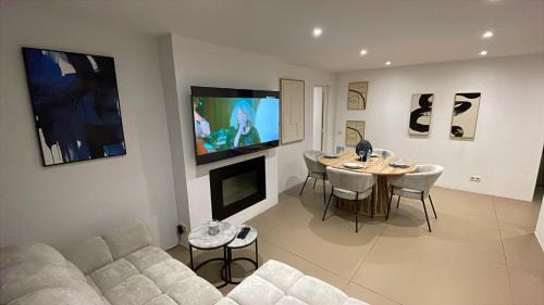Saint-Tropez Apartment | Appartment in Center 2 Bedrooms & 2 Bathrooms Exclusive Style Saint Tropez