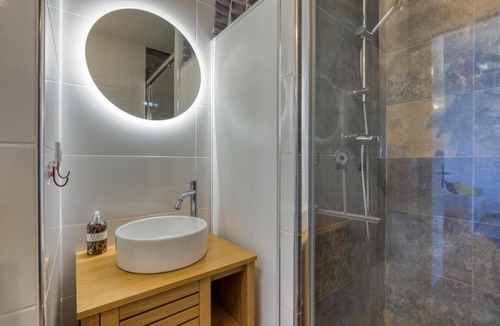 Port Ariane Apartment | Appt Cosy Calme Proche De La Mer