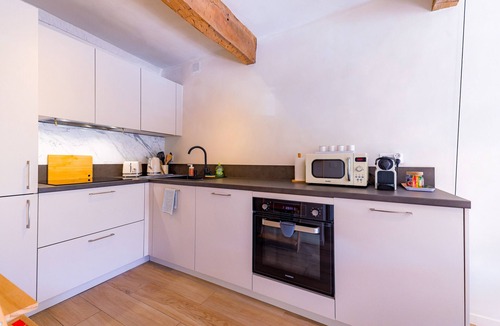 Tourrettes-sur-Loup Apartment | Apt Libellule | Cosy Stay for Two