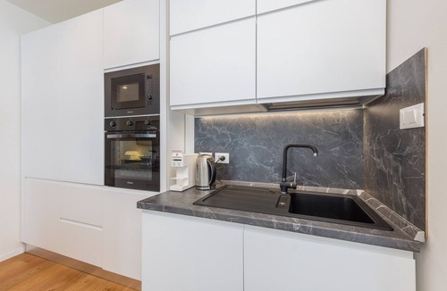 Citta Nuova-Barriera Nuova-San Vito-Citta Vecchia Apartment | AQUA DOMUS TRIESTE GENEVA