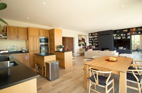 Bonnieux House | Architect-designed house with breathtaking Luberon views