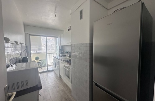 California - Pezou Apartment | ASCOT, two-bedroom apartment near the sea