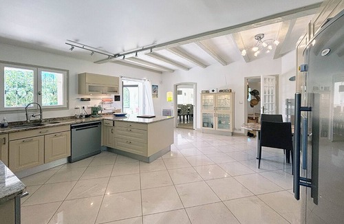 Boulouris-sur-Mer Villa | AT HOME Charm, swimming pool, golf, beaches