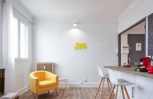 Nimes City Centre Apartment | Atlas - Ovalia