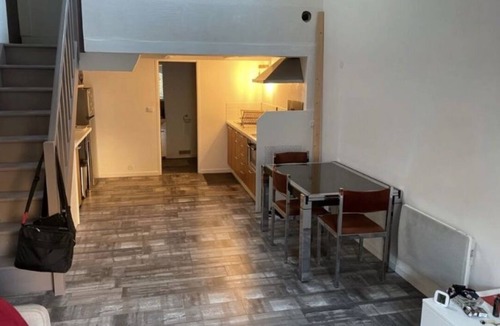 Istres Apartment | Attractive 40 m2 duplex apartment in town center