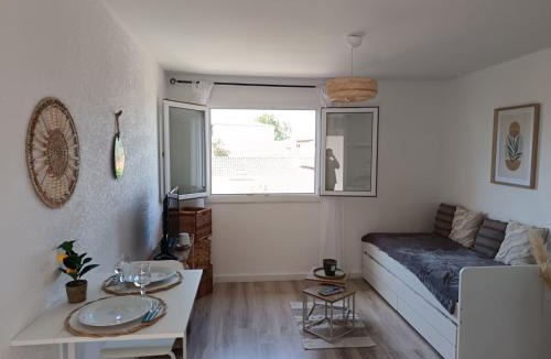 Saint-Chamas Apartment | Au bord de la digue