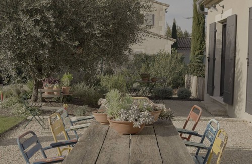 Eyragues Villa | Au Calme, Villa Avec Piscine