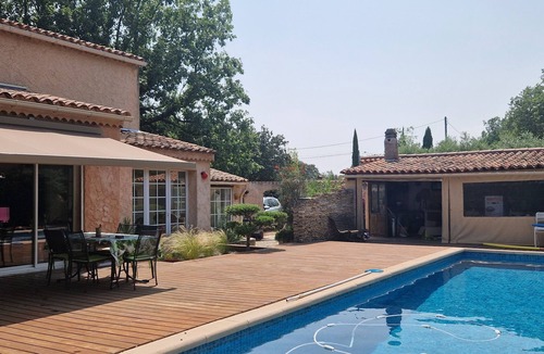 Sainte-Anastasie-sur-Issole Villa | Au Mas de GéGé, house 🏠 country have of peace and serenity