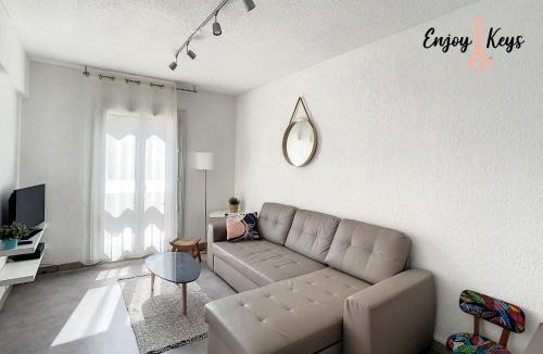 Salon-de-Provence Apartment | Au pied du Château de l'Empéri