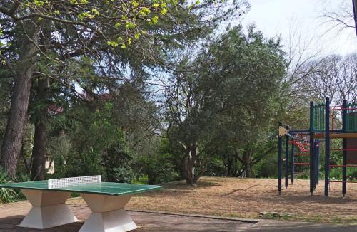 Quartier des Espesses Hostel | Auberge de Jeunesse HI Nîmes