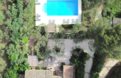 St.-Remy-de-Provence House | Authentic farmhouse renovated in 2026 with 5 bedrooms, air conditioning, swimming pool, St Remy village on foot