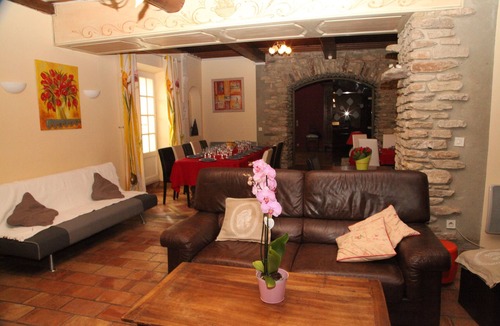 Saint-Andiol House | Authentic Provençal Mas | Sleeps 25 | 10 En-suite Suites | Pool | Large Garden