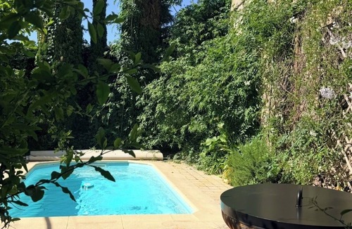 Roujan House | Authentic renovated stone house, air-conditioned, swimming pool, billiards, table soccer
