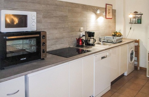 Salon-de-Provence House | Awesome home in Salon de Provence