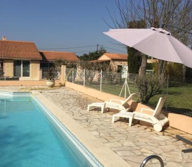 Saint-Quentin-la-Poterie House | B&B gite d'Ayran