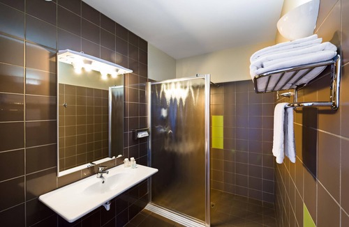 Gemenos Hotel | B&B HOTEL Aubagne Gémenos