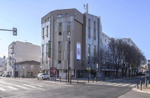 Cadereau Hotel | B&B HOTEL Nîmes Centre Arènes