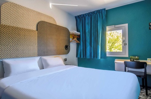Caissargues Hotel | B&B Hotel Nimes Caissargues
