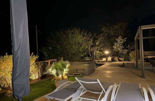 Saint-Cyr-sur-Mer House | Bastide 8 persons near the sea 4 bedrooms, swimming pool, billiard, bollard, piano. 5*