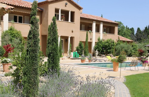 Maussane House | Bastide cypress for 4 people with swimming pool in the heart of the Alpilles-provence