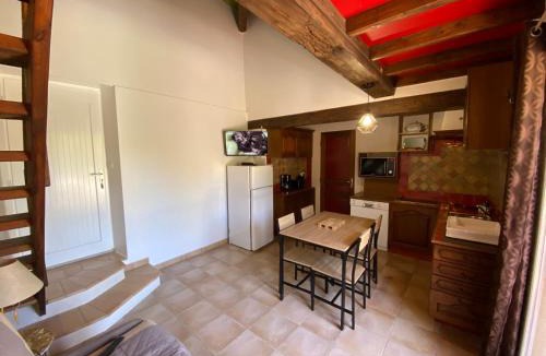Sillans-la Cascade Apartment | Bastide de Ruety