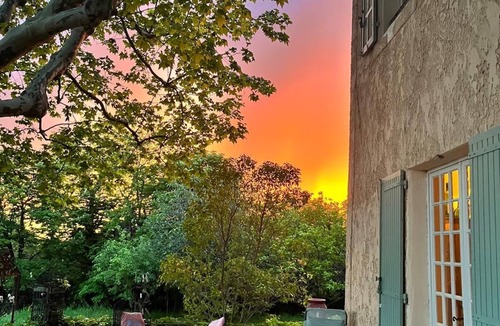 Aix-en-Provence House | Bastide Familiale with Swimming Pool, Tennis, & Pétanque - Aix-en-Provence