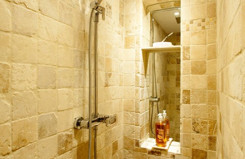 Salernes House | Bastide in Salernes with heated swimming pool, private tennis court in the countryside.